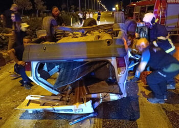 Karabük'te 2 otomobil çarpıştı; 7 yaralı