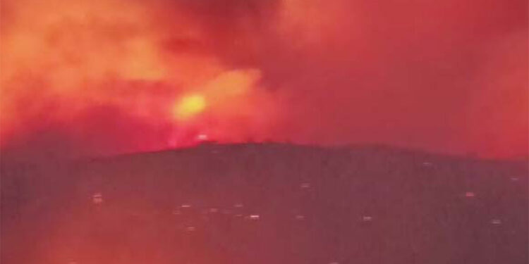 Konya'daki yangın Isparta'nın Şarkikaraağaç ilçesi sınırına yaklaştı