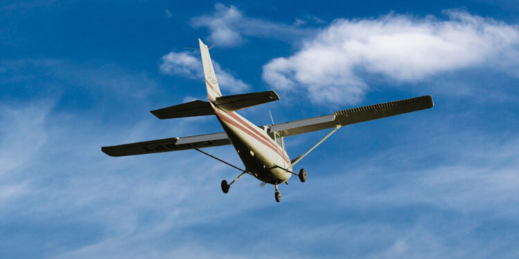 Kanada'da iki eğitim uçağı havada çarpıştı: 2 ölü