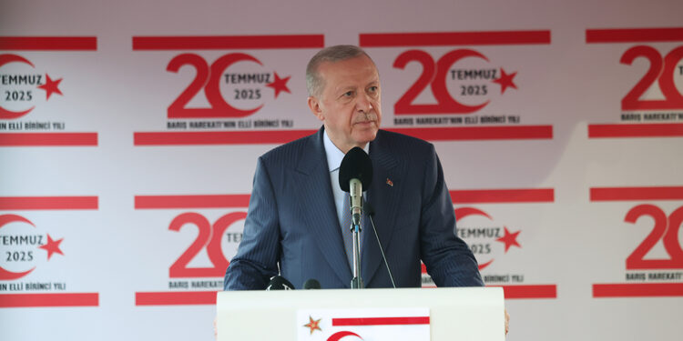 Kıbrıs Türkü öz vatanında özgürce yaşamaya devam edecek