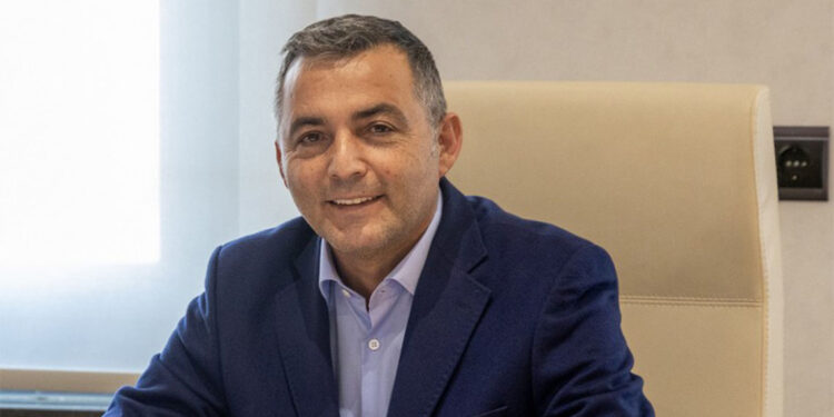 Manavgat Belediye Başkanı Niyazi Nefi Kara gözaltına alındı