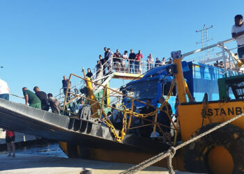 Marmara Adası açıklarında feribotta yangın çıktı