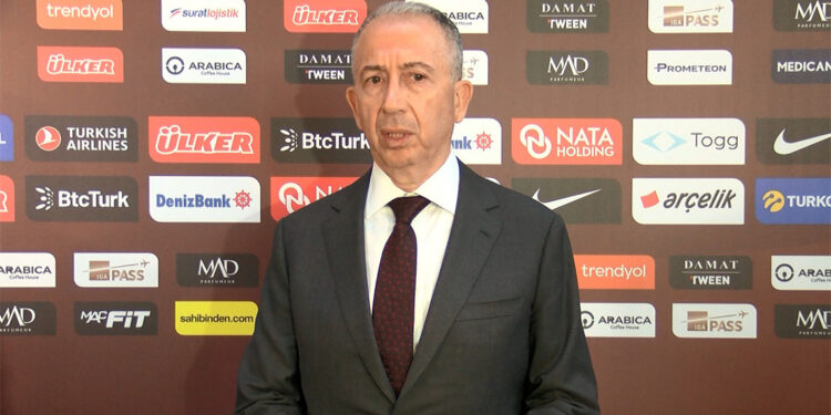 Victor Osimhen ile ilgili gerekli teklifleri Napoli'ye yaptık