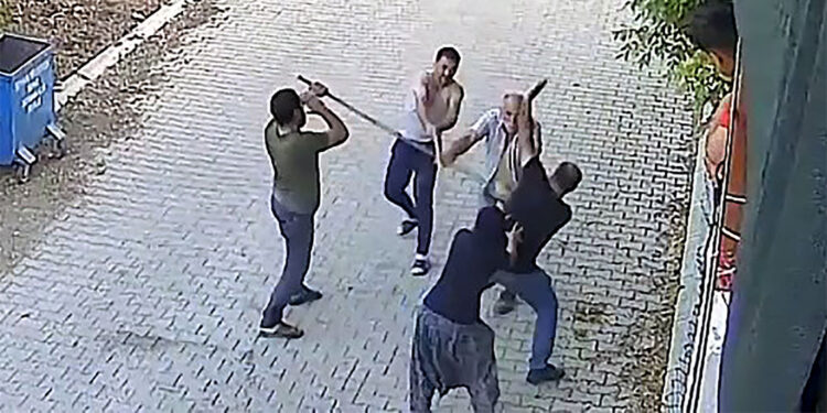 Adana'da miras anlaşmazlığı kavgasında yeni görüntüler ortaya çıktı