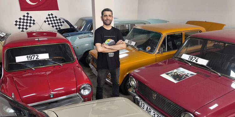 Moto drag şampiyonunun göz kamaştıran otomobil koleksiyonu