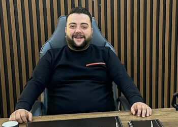 Manisa'da emlak ofisinde silahlı kavga: 1 ölü, 3 yaralı