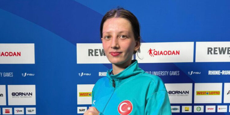 Milli taekwondocu Şevval Çakal’dan altın madalya