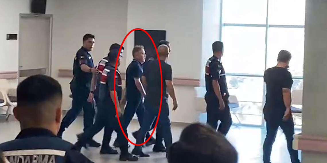 Muhittin Böcek yine hastaneye kaldırıldı