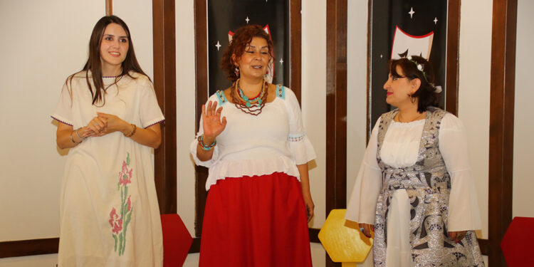 Nasreddin Hoca Şenliği'nde fıkra ve masal saatleri ilgi görüyor