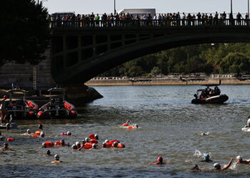Paris'teki Seine Nehri halkın kullanımına açıldı