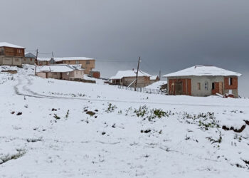 Rize'nin yaylalarında temmuz ayında kar yağışı