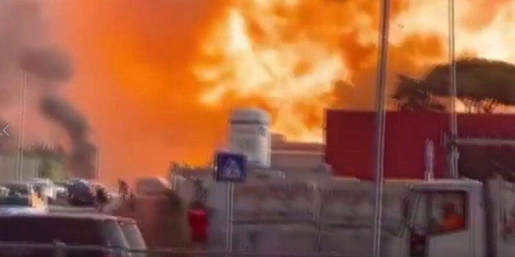 Roma'da akaryakıt istasyonunda patlama: En az 20 yaralı