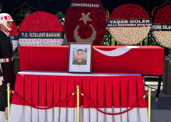 Sıvı kaybından şehit olan Er Semih Erdoğan toprağa verildi