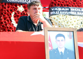 Şehit Üsteğmen Tuğrul Özsu, son yolculuğuna uğurlandı