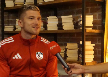 Dünyanın en iyi futbolcuları ile kendini kıyaslamak güzel oluyor