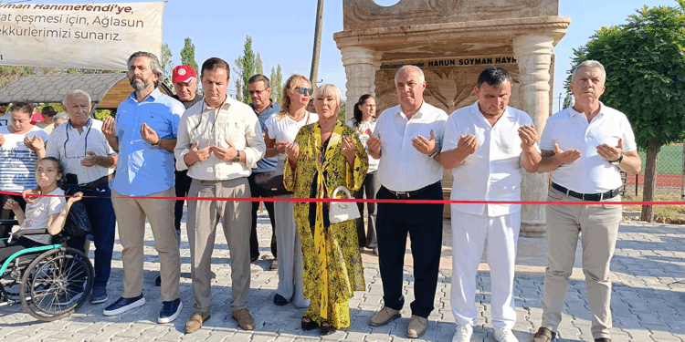 Safiye Soyman vefat eden oğlu adına çeşme yaptırdı