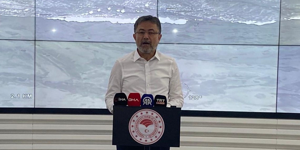 Sakarya'daki orman yangını Bilecik'e sıçradı; 4 köy tahliye edildi