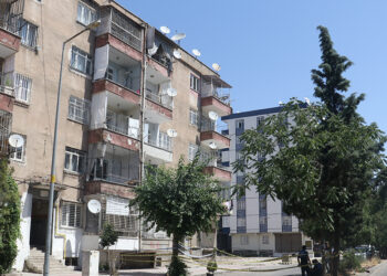 Sallandığı iddiasıyla tahliye edilen binada olumsuzluğa rastlanmadı
