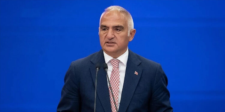 Sanatta Türkiye Yüzyılı'nı hep beraber inşa ediyoruz