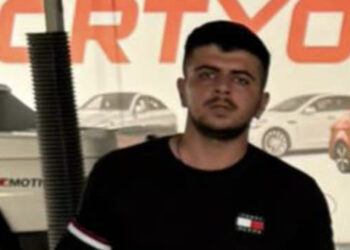 Tartıştığı oğlunu bıçaklayarak öldürdü; cinayet kamerada