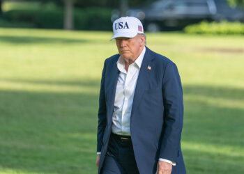 Trump, bakır ithalatına yüzde 50 tarife uygulanacağını duyurdu