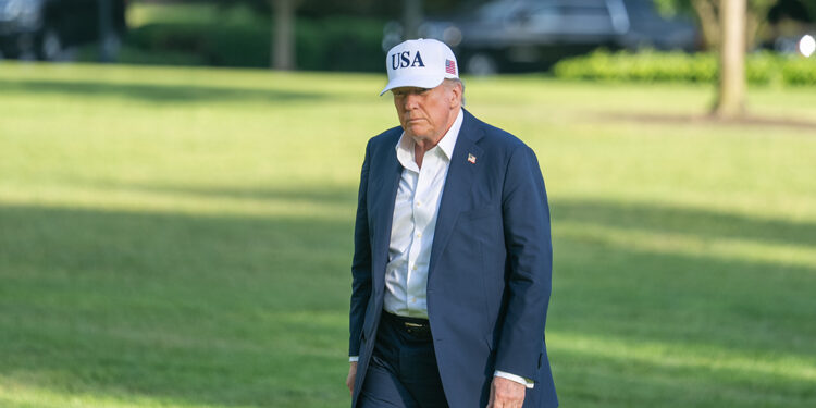 Trump, bakır ithalatına yüzde 50 tarife uygulanacağını duyurdu