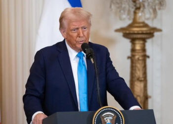 Trump'tan AB ve Meksika'ya yüzde 30 gümrük vergisi kararı