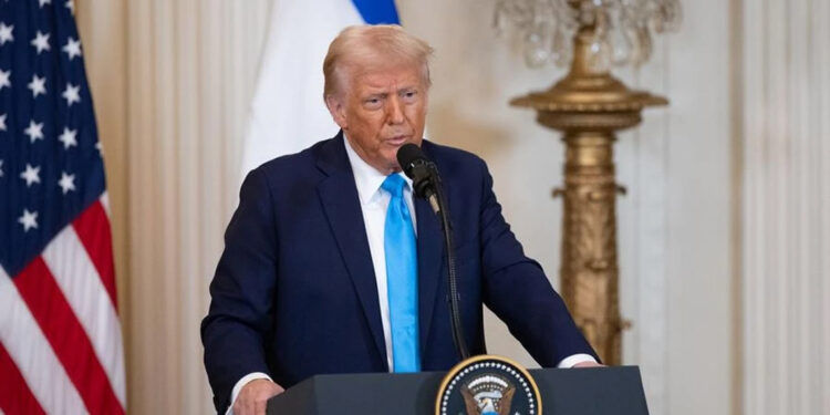 Trump'tan AB ve Meksika'ya yüzde 30 gümrük vergisi kararı