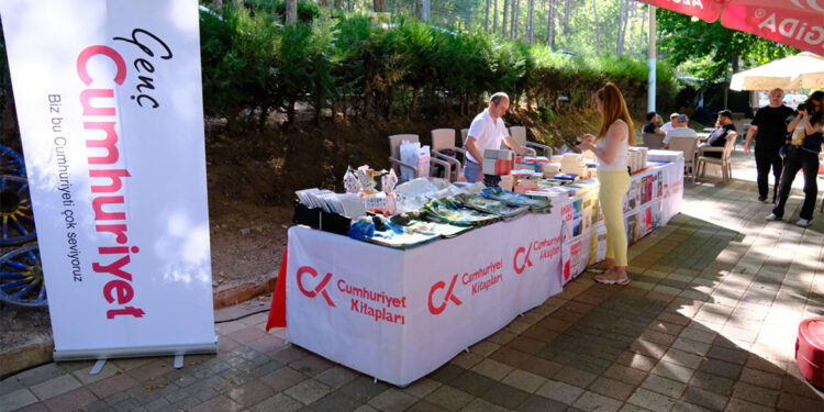 Uluslararası Akşehir Nasreddin Hoca Şenliği’nde Üstün Dökmen’den söyleşi