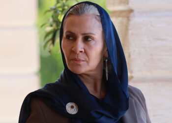 Sadakat Albora karakterine hayat veren Gonca Cilasun tatilde
