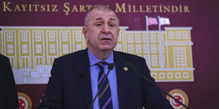 Ümit Özdağ beraat etti