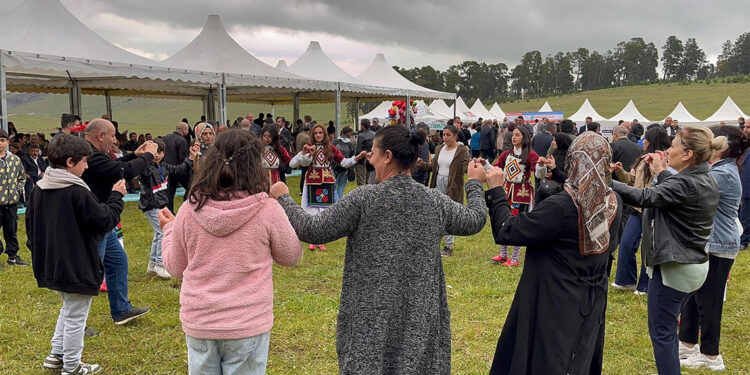 Ulusal Kaşar ve Kültür Festivali yağmur altında gerçekleştirildi