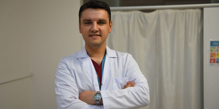 Yaz aylarında gebelere sıvı tüketimi uyarısı