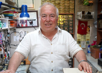 Yarım asırlık saat ustası: 200'den fazla çırak yetiştirdim, şimdi bulamıyorum