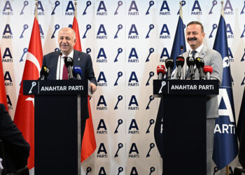 Yavuz Ağıralioğlu ile Ümit Özdağ görüştü