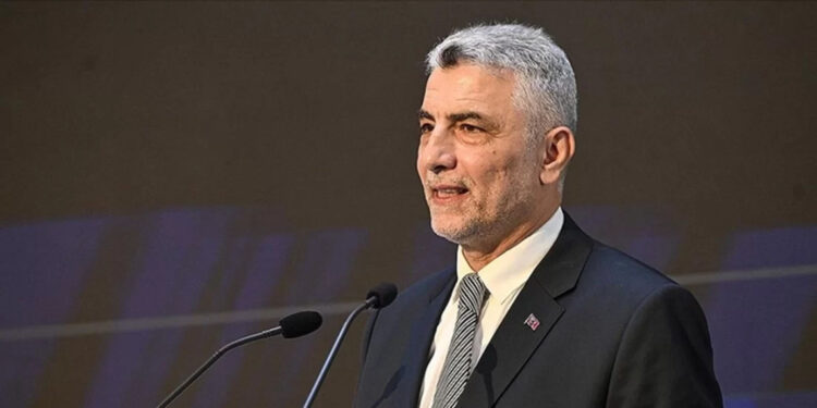 Yıllık ihracatta 267 milyar dolarla Cumhuriyet tarihi rekoru kırıldı