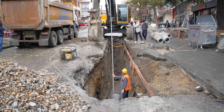 Keçiören'in altyapı yatırımlarını uzun yıllar boyunca engelledi