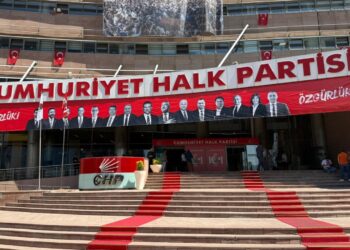 CHP kurultayı davasında mahkeme, AYM’ye başvurdu