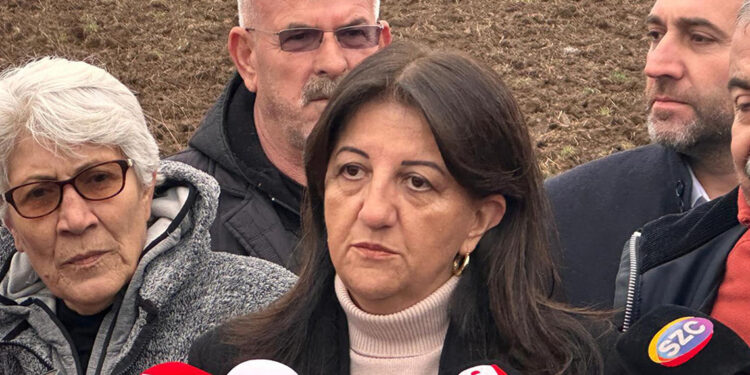 İmralı heyeti Abdullah Öcalan ile görüşmek üzere İmralı Adası’na gitti