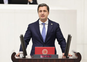 Yanacak yer kalmadığı için yangınlar söndü!