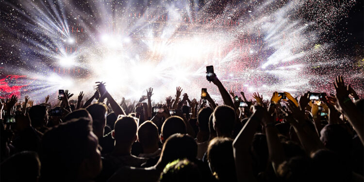 Kültür ve sanat toplumun aynasıdır