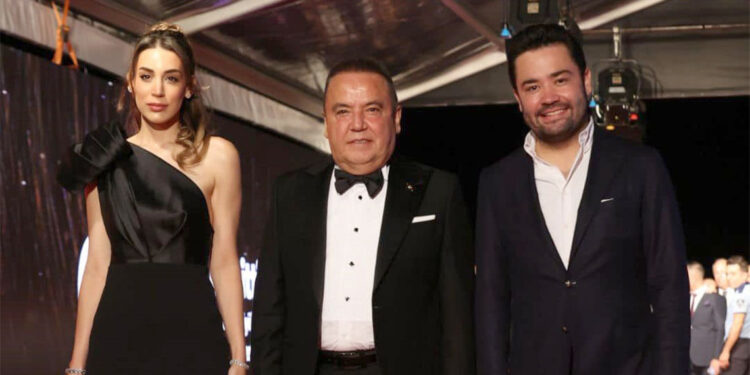 Bir tane ev için başkaca bir şahsa minnet edecek durumda değilim