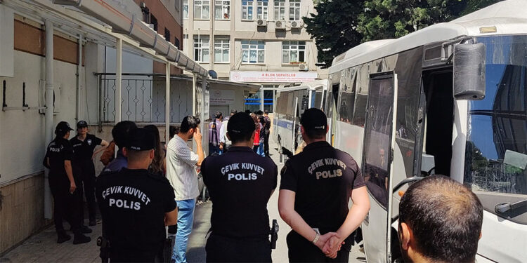 Saraçhane'de gözaltına alınan 34 şüpheli adliyeye sevk edildi