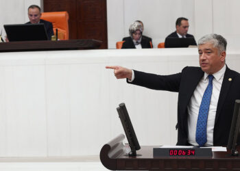 Madencilik Yasası milletin değil bir avuç şirketin yararına