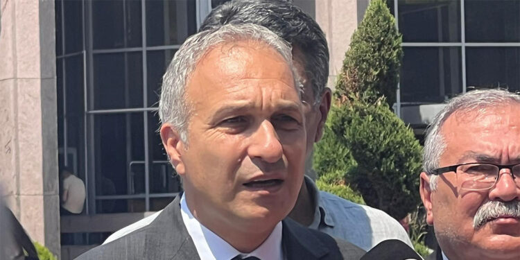 CHP, Proje Okul Yönetmeliği'nin iptali için başvurdu