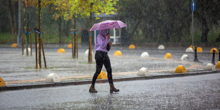 Ankara'da kuvvetli gök gürültülü sağanak bekleniyor