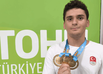 15 yaşında 46 Türkiye rekoru kırdı