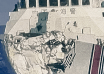 2 Çin gemisi, Güney Çin Denizi'nde çarpıştı