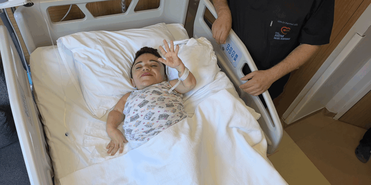 24 kilo ağırlığındaki Nurdan'ın yumurtalıklarından 3 kilo kist çıkarıldı