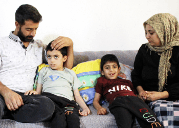 3 çocukları ölümcül hastalığa yakalanan Tilaver ailesinin umut arayışı
